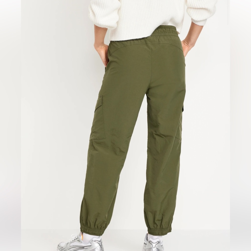 8) NWT Old navy quick dry joggers - Picture 3 of 9
